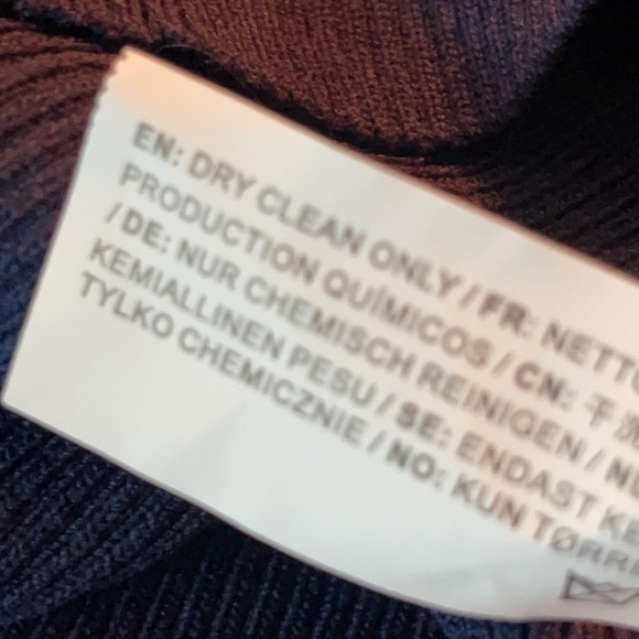 MOON RIVER Cropped Rib Knit Top - Picture 6 of 6